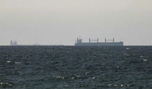 الحرس الثوري يهدد بإغلاق مضيق هرمز بالكامل