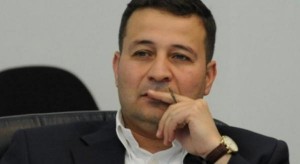 اللعب على حافة الهاوية: التفاوض من خلال الحرب والتهديد