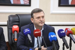 استجابة حكومية لمطالب رئيس لجنة السياحة والآثار النيابية: تحمّل فوائد قروض القطاع السياحي حتى نهاية 2026