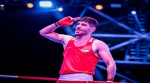 زياد عشيش يتوج بذهبية آسيا للملاكمة بعد تغلبه على بطل العالم