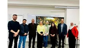 الآداب والعلوم في عمّان الأهلية تنظم ورشة حول التعليم الذكي “HiTeach5”