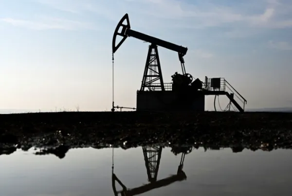 ارتفاع أسعار النفط عالميًا مع مخاوف تجدد التصعيد العسكري