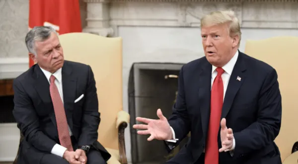 الملك يبحث مع ترامب مجمل التطورات في المنطقة