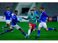 الوحدات يتعادل مع السلط ويفقد حظوظه في المنافسة على لقب الدوري