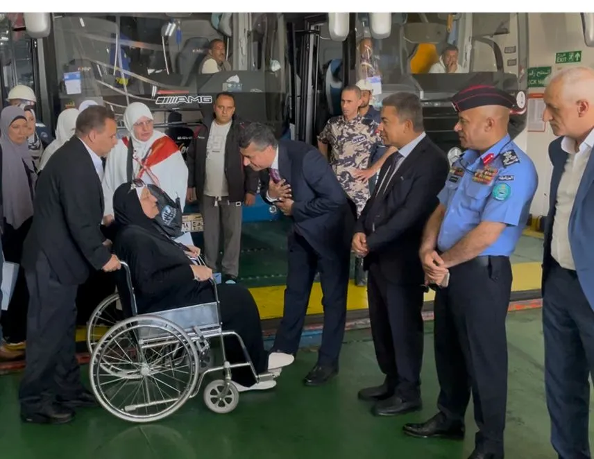 العبادله .. 5800 حاج مصري  يصلون تباعا  عبر الخط الدولي البحري  العقبه - نويبع وضمن خطة تنظيمية متكاملة من الجسر العربي والجهات المعنية