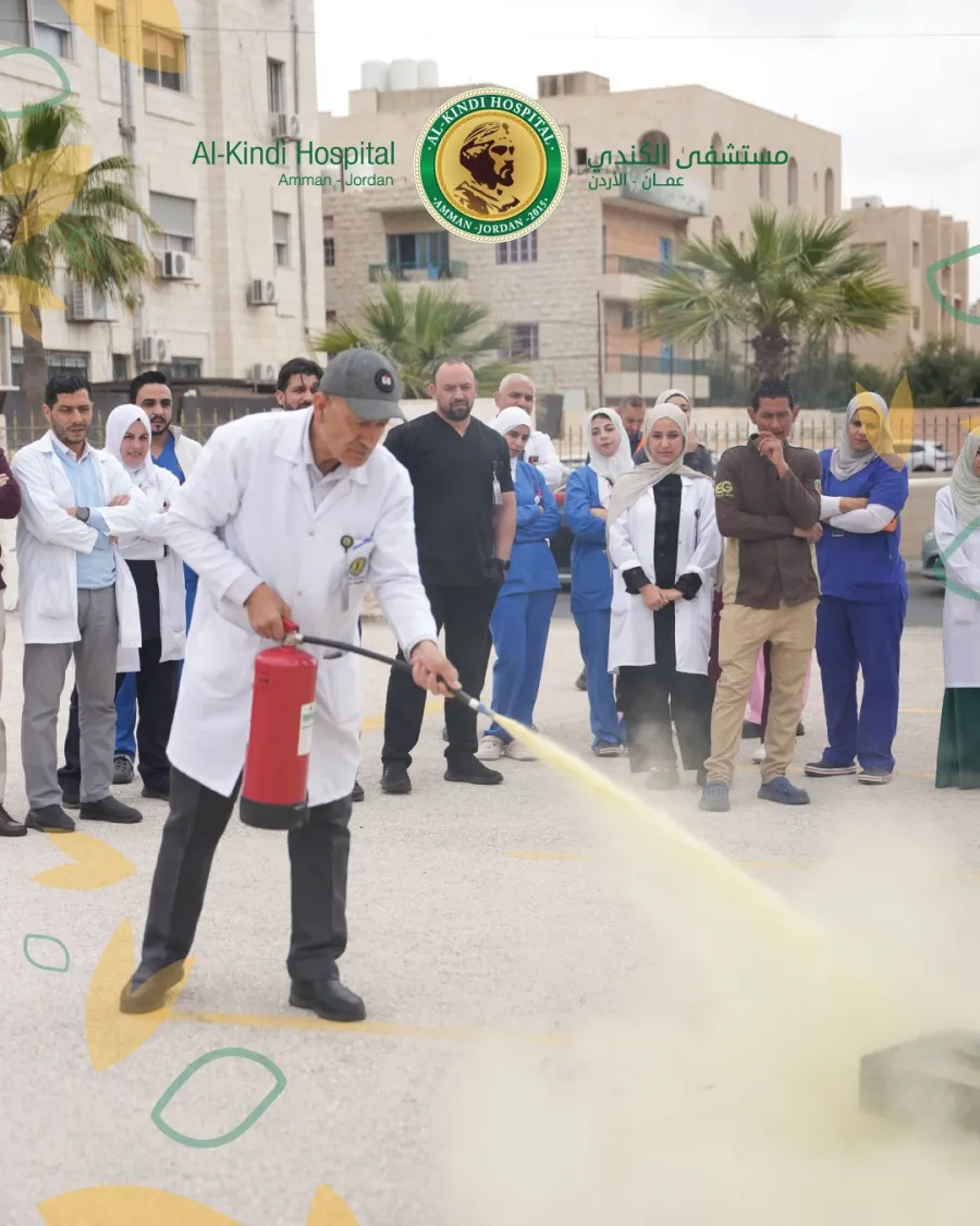 محاضرة وتجربة اخلاء وهمي في مستشفى الكندي 