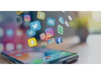 مراجعة علمية تشكك.. الابتعاد عن وسائل التواصل لا يحسن النفسية