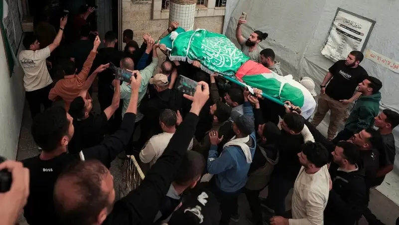تشييع جنازة عز الدين الحداد في غزة.. وإسرائيل ترفع حالة التأهب