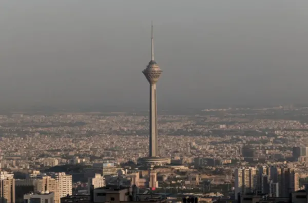 قطر ترسل فريقًا تفاوضيًا إلى طهران للمساعدة في اتفاق أمريكي إيراني