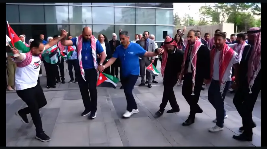 بالفيديو .. بنك الإسكان يحتفل مع الأسرة الأردنية بعيد الاستقلال الـ80