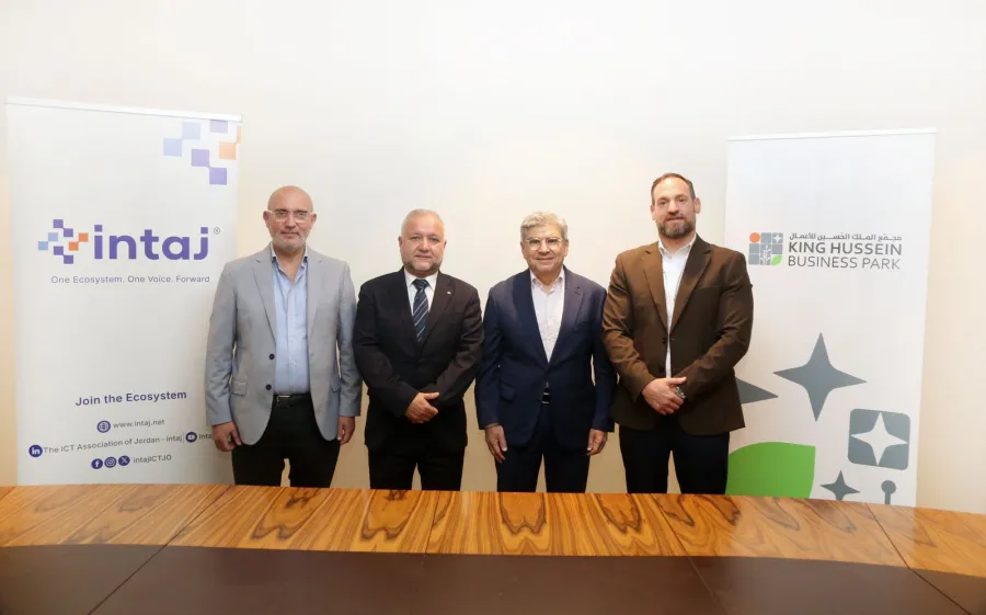 استمرارًا في تطوير منظومة الأعمال والريادة الرقمية في الأردن مجمّع الملك الحسين للأعمال وجمعية شركات تقنية المعلومات والاتصالات في الأردن "إنتاج" يعززان شراكتهما لدعم مجمّع الملك الحسين للأعمال الافتراضي