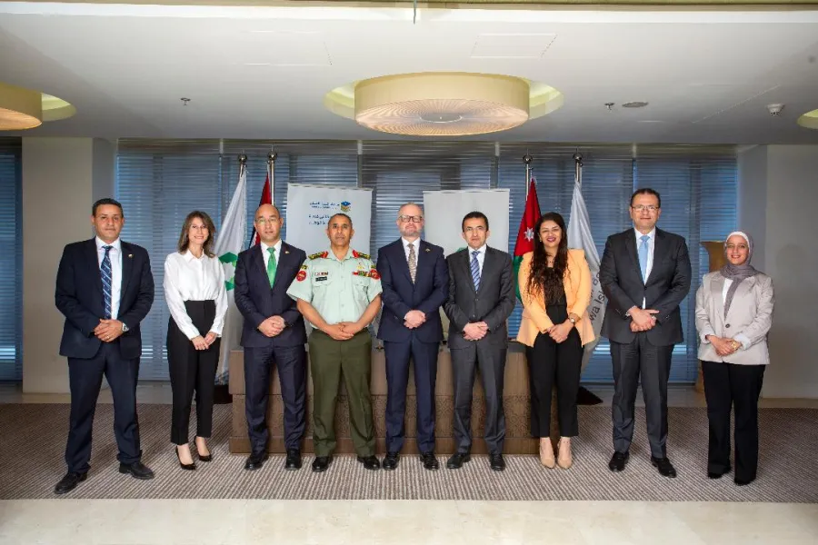 تجديد الشراكة بين بنك صفوة الإسلامي وصندوق الإئتمان العسكري لدعم المتقاعدين العسكريين ضمن برنامج "رفاق السلاح"