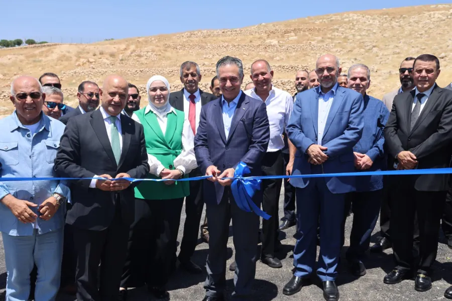 فتتاح مشروع الخلايا الكهروضوئية الخاص بغرفة تجارة عمان