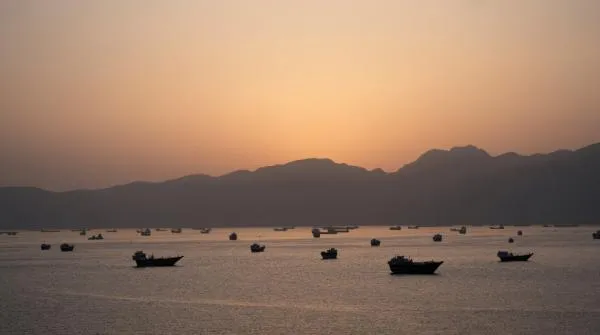 إيران: لا يمكن ضمان مرور آمن عبر مضيق هرمز دون تنسيق