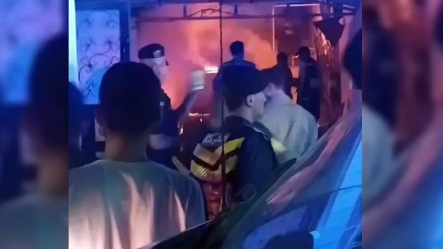فاجعة في الزرقاء.. وفاة أربعيني تفحمًا داخل مركبته إثر اندلاع حريق بها في حي رمزي