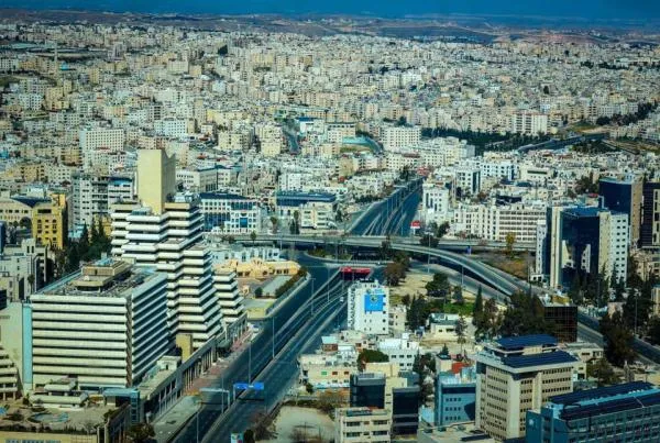أجواء صيفية عادية الجمعة وارتفاع طفيف على درجات الحرارة السبت