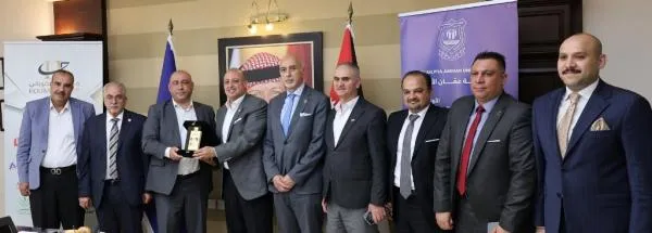 عمان الاهلية وسلطة المياه تبحثان آفاق التعاون المشترك .. صور