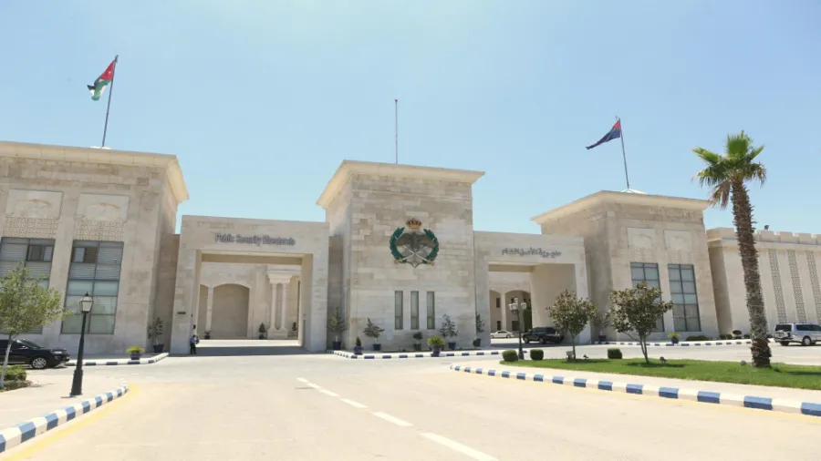الأمن العام: وفاة 4 أشخاص وإصابة اثنين آخرَين (من جنسية عربية) إثر تدهور مركبة على الطريق الصحراوي بمحافظة معان