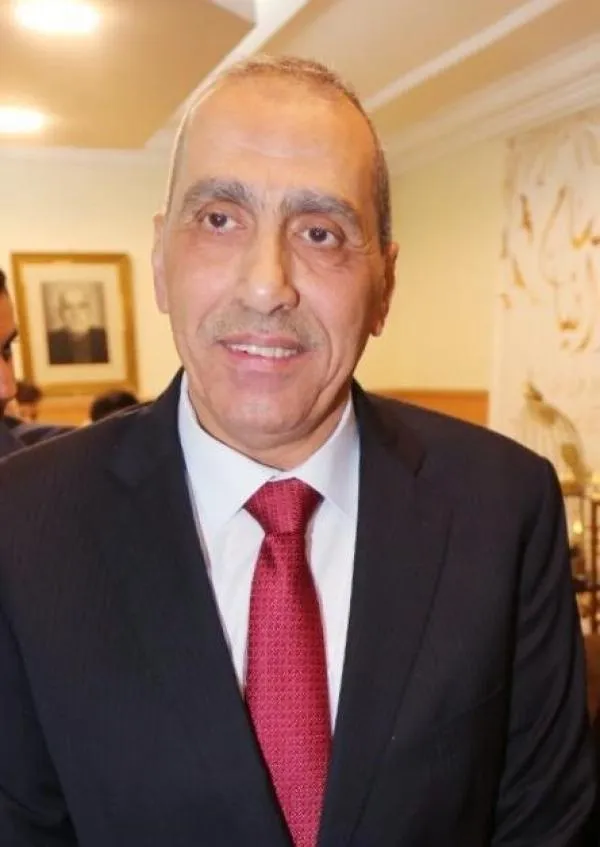 "دبلوماسيةُ الحضور وصناعةُ الفرص"