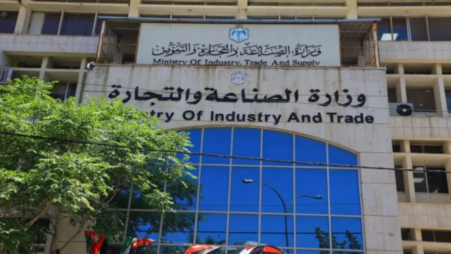 الصناعة والتجارة: عيب مصنعي في أحد انواع المركبات يؤدي لتوقف مفاجئ