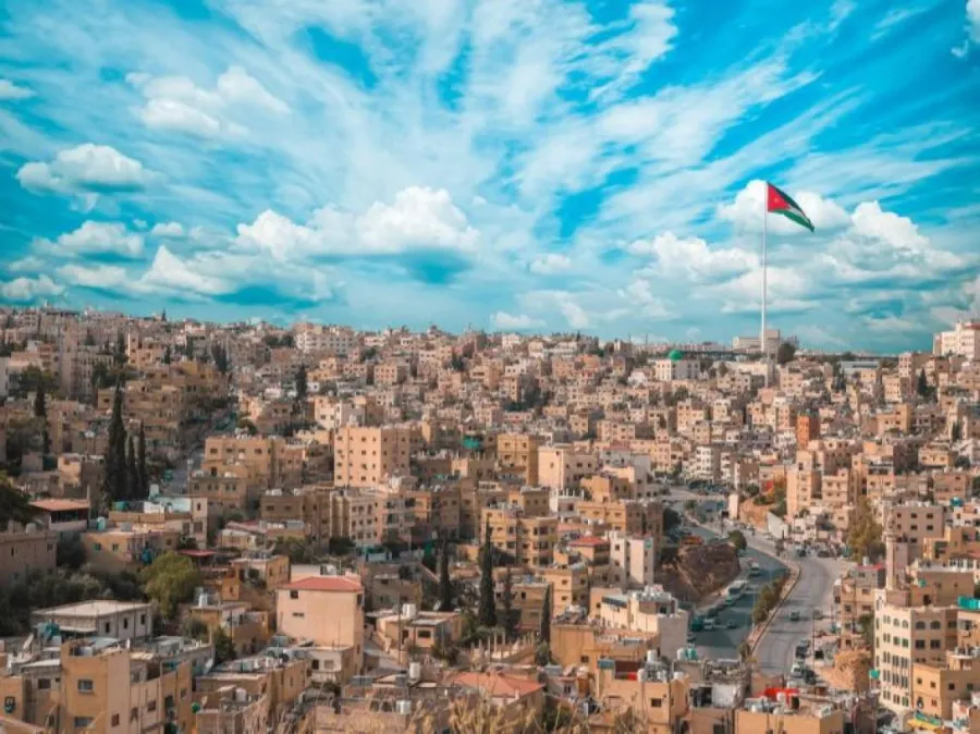 الارصاد: الخريف في الأردن متقلب وشهد ثلوجا و37 موجة حر بسنوات سابقة