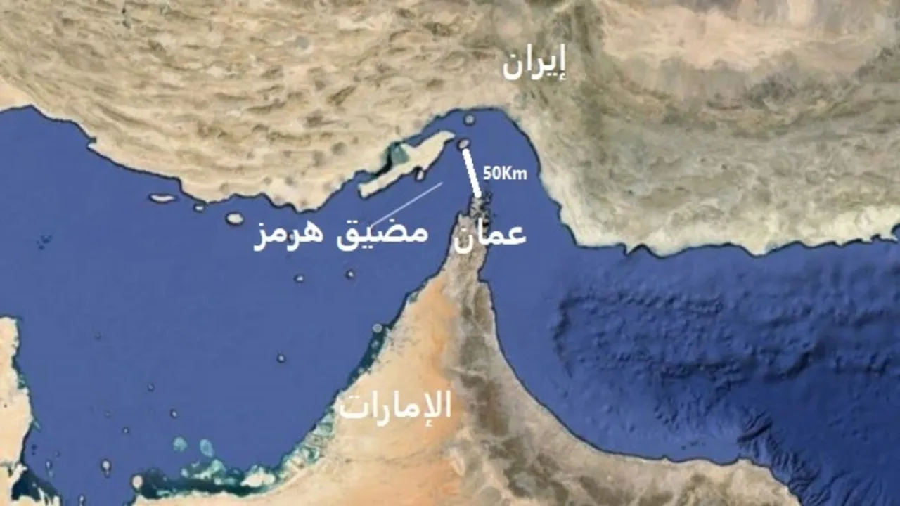 إيران تحذّر أميركا: التدخل في مضيق هرمز سيقابل بالضربات.. وتحذير للسفن