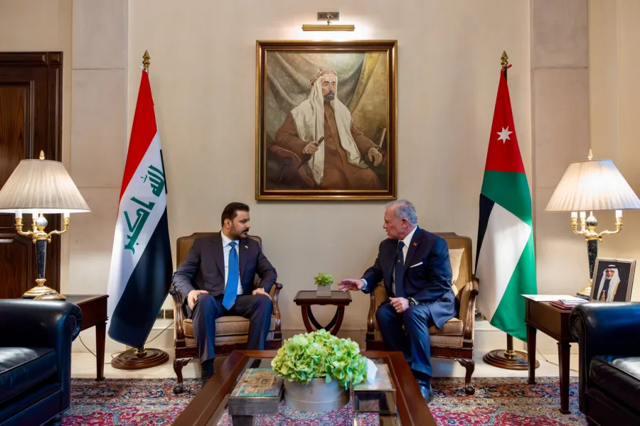 الملك ورئيس الوزراء العراقي يعقدان لقاء في قصر بسمان